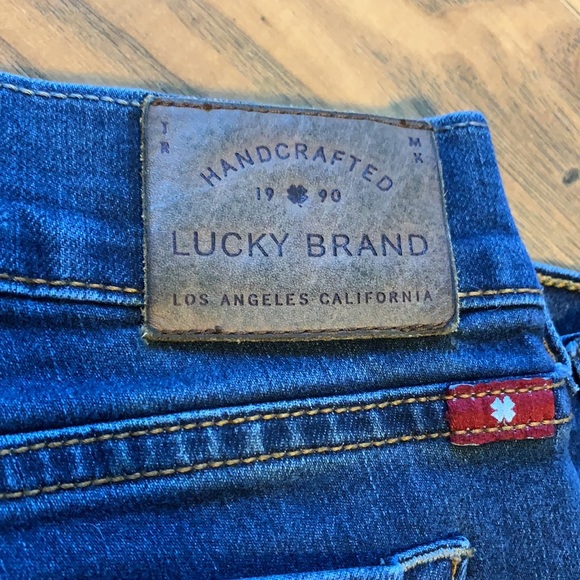 Lucky Brand jeans ๐ - Picture 3 of 9